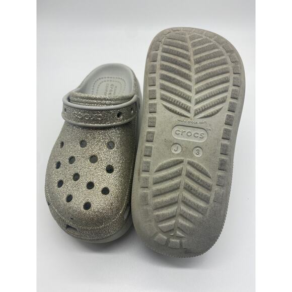 Sz 3 Junior Crocs - Picture 9 of 10